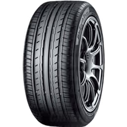 YOKOHAMA BLUEARTH AE61 215/65 R17 99V